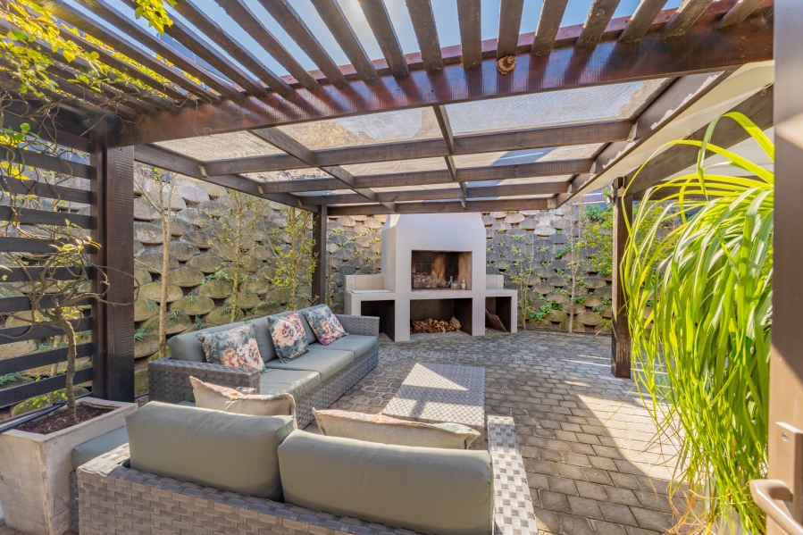 4 Bedroom Property for Sale in St Francis On Sea Eastern Cape